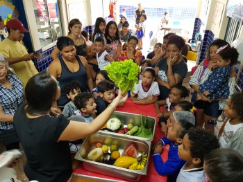 Alimentação saudável no Cmei Jacy Alves