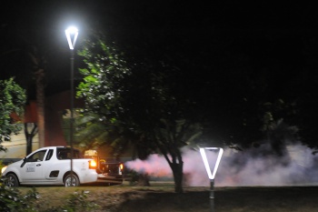 carro fumacê