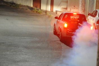 carro fumacê