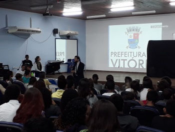 Escola Promotora de Direitos Humanos