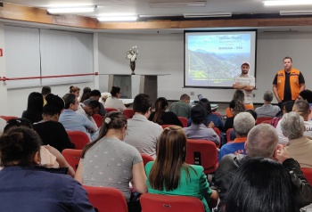 Capacitação de voluntários para Defesa Civil