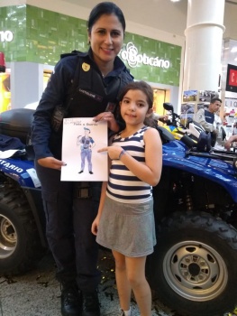 Atividade educativa da Guarda no Shopping Norte Sul