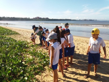 Projeto Praia Limpa com alunos