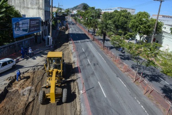 Obras na Avenida Vitória