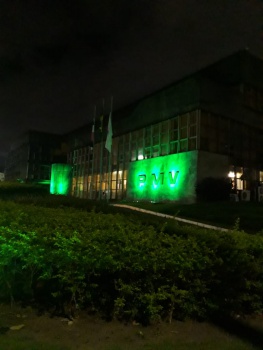 Iluminação verde do Palácio Municipal