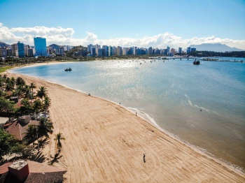 Praia da Curva da Jurema após a obra de engordamento