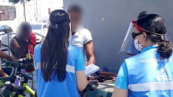 Abordagem a pessoas em situação de rua