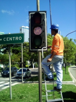Setran moderniza semáforos da cidade