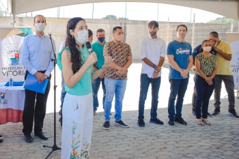 Assinatura da Ordem de Serviço do reinício da construção da EMEF Paulo Reglus Neves Freire, em Inhanguetá