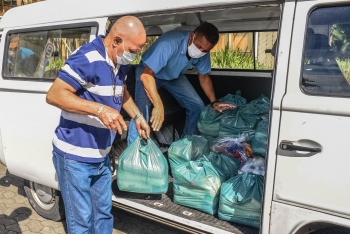 Doação de Alimentos - Campanha Vitória da Solidariedade
