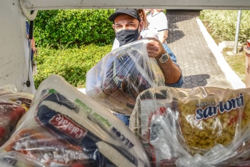 Doação de Alimentos - Campanha Vitória da Solidariedade
