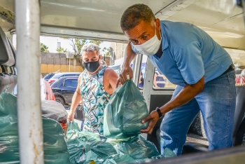 Doação de Alimentos - Campanha Vitória da Solidariedade