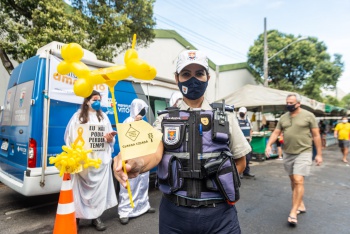 Agente participa de ação educativa