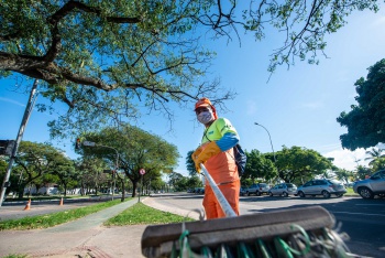 Dia do Gari - Serviço de Varrição de Rua - Limpeza Publica