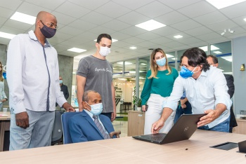 Visita do Sr Pedro, Aluno da EJA, ao Senai