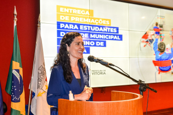 Entrega de premiações para estudantes da Rede Municipal de Ensino de Vitória