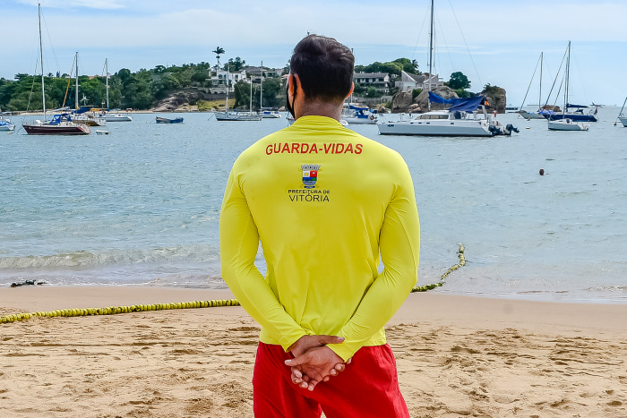 Guarda-Vida no Projeto Praia Acessível