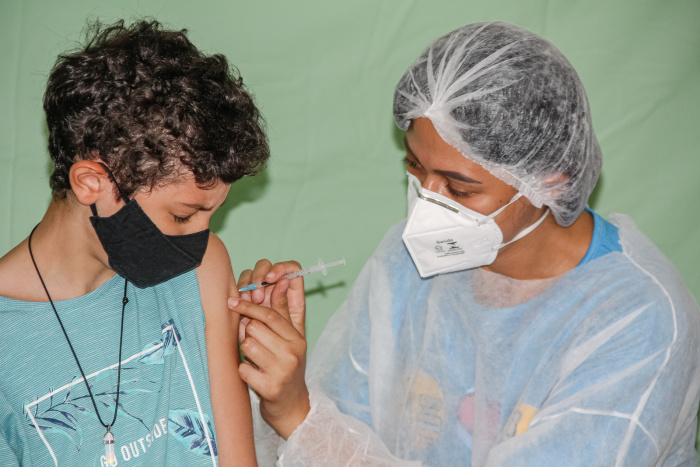 Vacinação contra o COVID de Crianças e Adolescentes no Maanaim Vitória