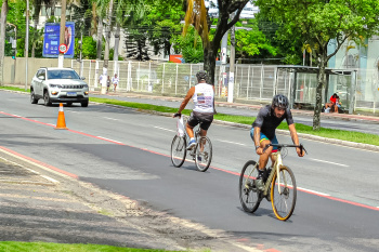 Ciclovia e Ciclofaixa na Avenida Beira-Mar