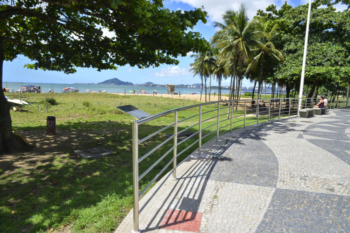 Inauguração do Guarda Corpo em Braille no calçadão da Praia de Camburi