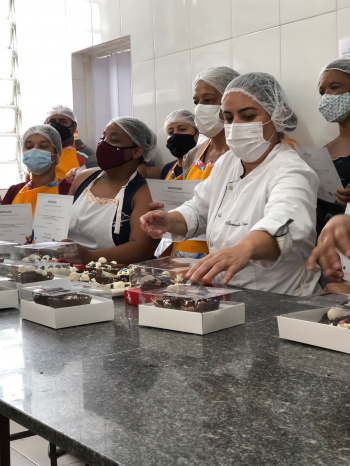 workshop de produção de ovos de páscoa