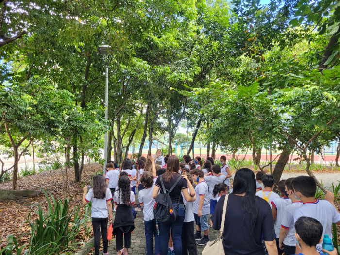 Crianças participam de atividade da Semana