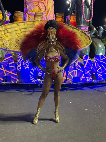 Rainha de bateria da Pega no Samba