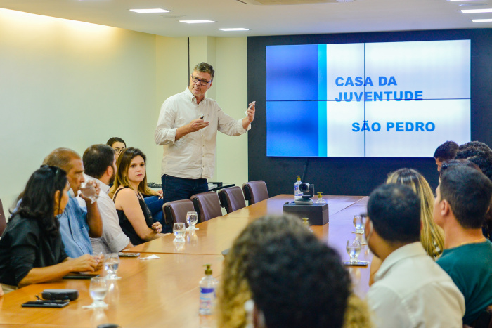 Lançamento do Edital para Reconstrução da Casa da Juventude e do Centro de Referência da Juventude - CRJ
