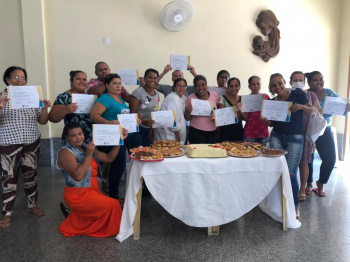 Certificação em oficina de salgados da UIP