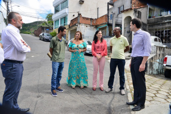 Entrega da Cadeira de Rodas do Sr. Pedro