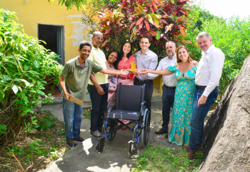 Entrega da Cadeira de Rodas do Sr. Pedro