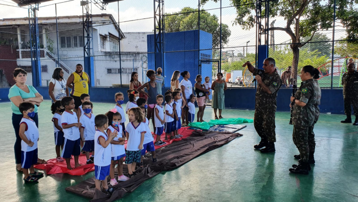 Banda no Exército Cmei LCG