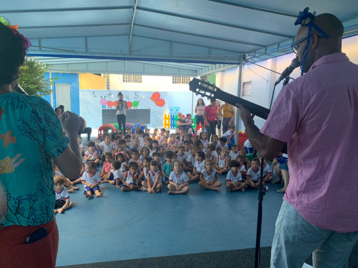 Apresentação da Banda da Flor no Cmei Menino Jesus