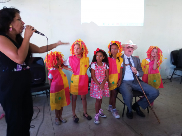 Estudantes e professores da Emef Octacílio Lomba