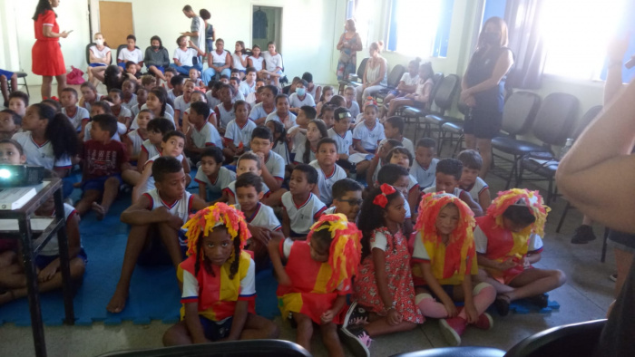 Estudantes e professores da Emef Octacílio Lomba