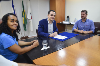Solenidade de assinatura de ordem de serviço sobre o Inventário de Arborização Urbana de Vitória