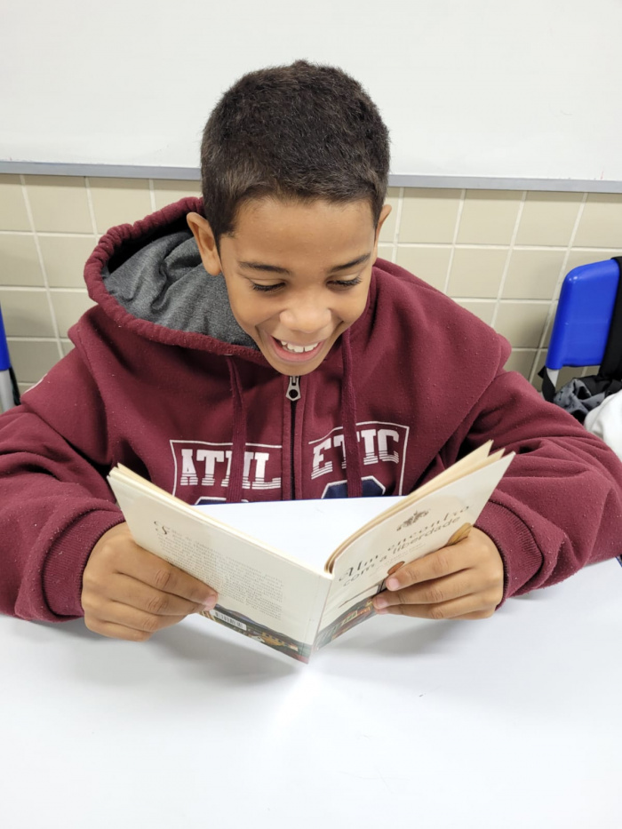 Estudantes no projeto "Diário de leitura: uma viagem pela literatura