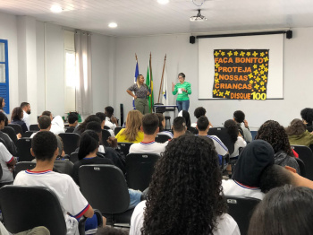 Teatro do Oprimido com adolescentes da escola de Ensino Fundamental (Emef) São Vicente de Paulo