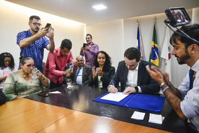 Encaminhamento do PL que isenta templos religiosos do IPTU
