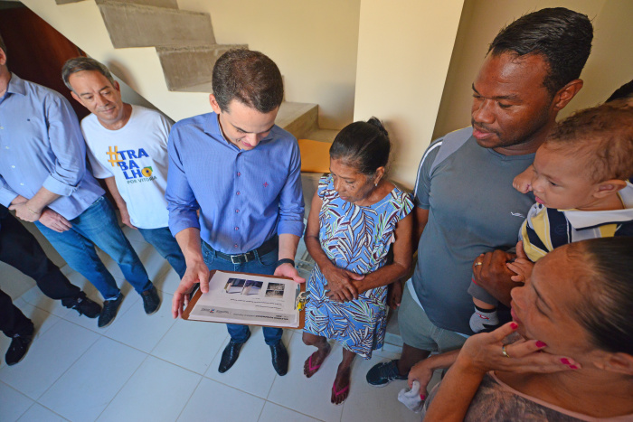Projeto Reconstrução - Entrega de casa no Bairro Bonfim