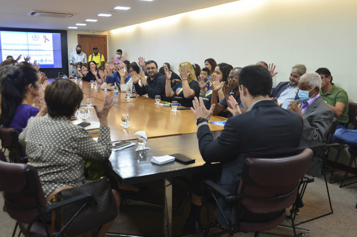 Reunião do prefeito sobre o edital de atendimento PCD
