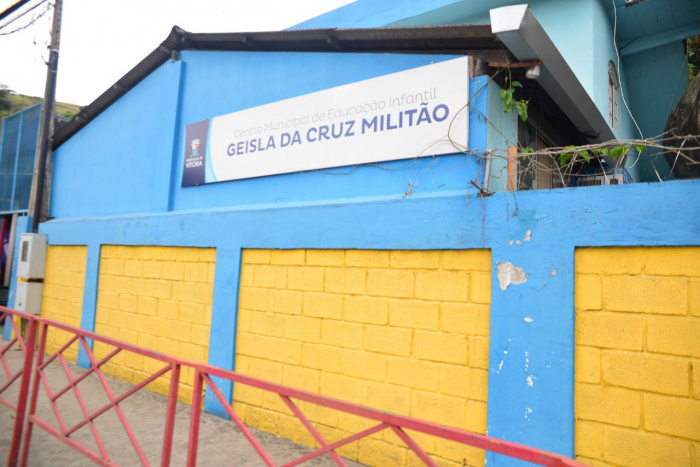 Assinatura da ordem de servico do Cmei Geisla da Cruz Militão que deixará de ser de madeira e terá c