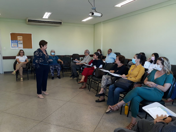 curso de formação para os Conselheiros Municipais de Saúde de Vitória do biênio 2021/2023