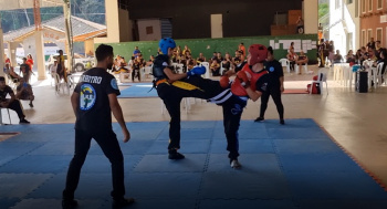 Luta campeonato brasileiro de kickboxing do servidor da Central