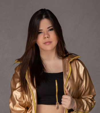 Dona do hit "Romance Desapegado", Japinha Conde sobe ao palco no sábado (2) às 22 horas.