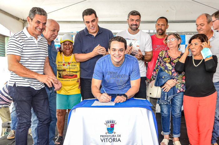 Assinatura da Ordem de Serviço - Reforma do Mercado da Capixaba