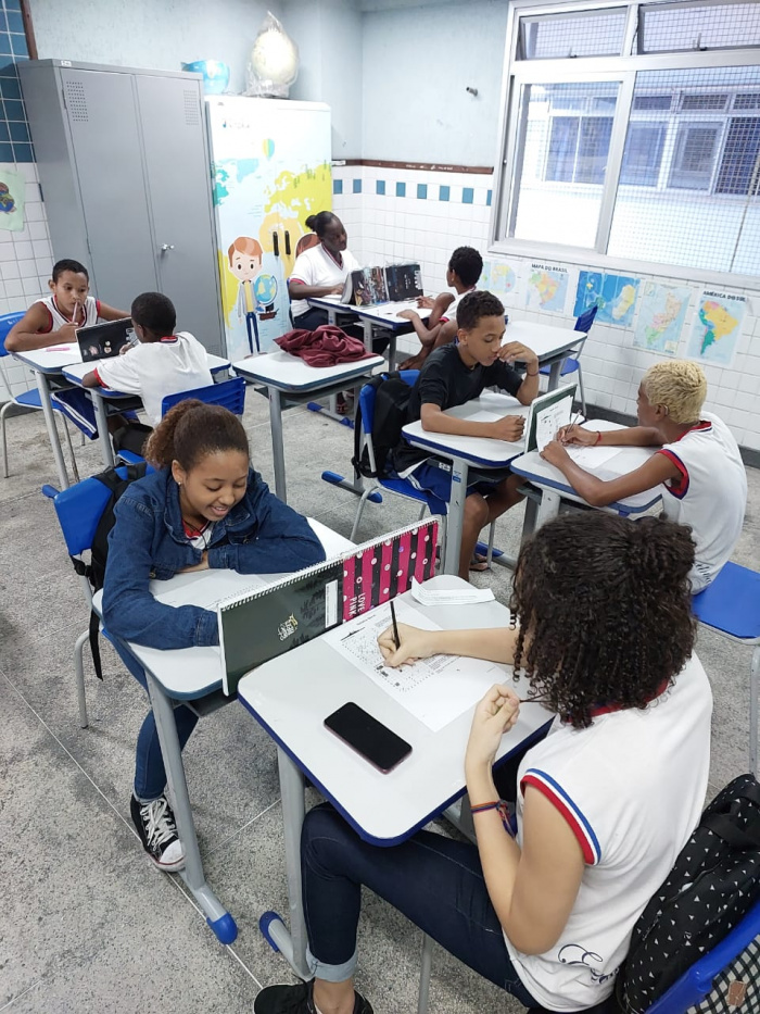 Estudantes da Emef Moacyr Avidos participam das disciplinas eletivas do Tempo Integral