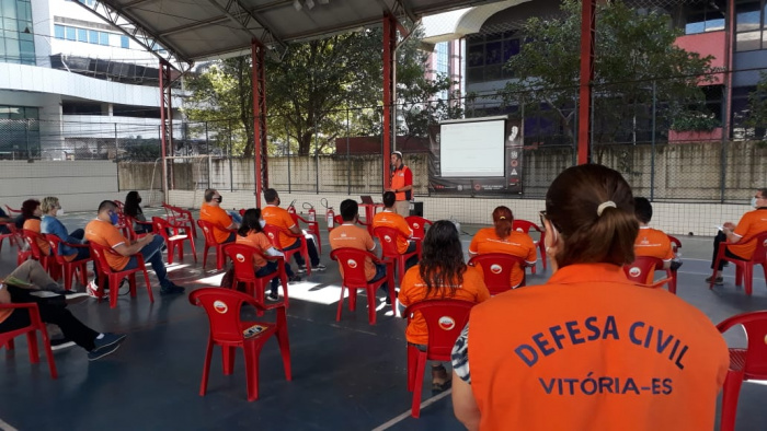 Treinamento voluntários da defesa civil de Vitória