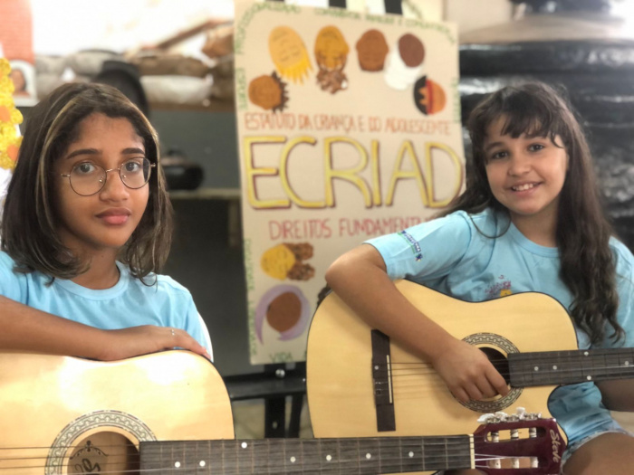 Exposição de trabalhos da crianças e adolescentes do Cajun sobre o Ecriad no Galpão das Paneleiras