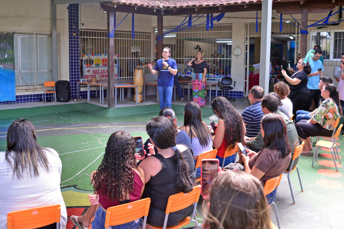 Apresentação Cultural no CMEI NELCY DA SILVA FRAGA